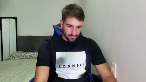 Snapshot of naugthy18boy chatting on February 25, 9:02 pm Nico online show from February 25, 9:02 pm