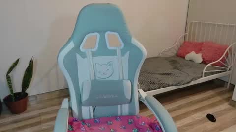 Snapshot of naugthy_muse chatting on April 28, 7:57 am sabrina online show from April 28, 7:57 am