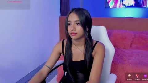 Snapshot of naugthy_skinny chatting on September 25, 6:33 pm Angela online show from September 25, 6:33 pm