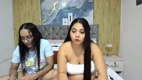 Snapshot of nay_and_aleja chatting on July 10, 2:38 am nay_and_aleja online show from July 10, 2:38 am