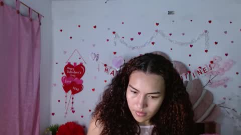 Snapshot of naya_fox1 chatting on February 15, 7:10 pm naya_fox1 online show from February 15, 7:10 pm