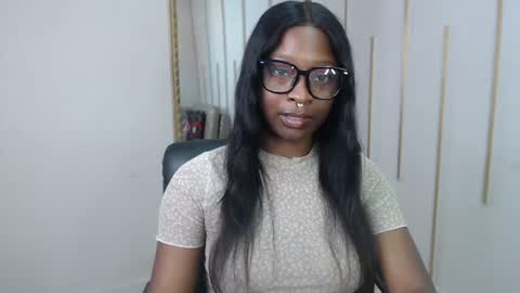 Nayaris 3 online show from June 15, 2:36 am