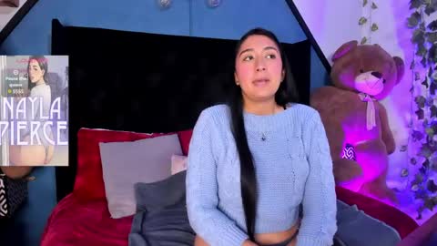 Snapshot of nayla_pierce chatting on May 15, 12:56 pm nayla_pierce online show from May 15, 12:56 pm