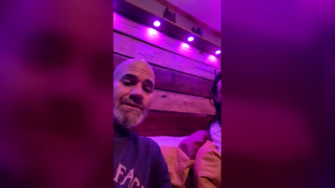 Snapshot of nc_bald_and_beautiful chatting on December 23, 2:53 am NC Bald And Beautiful online show from December 23, 2:53 am