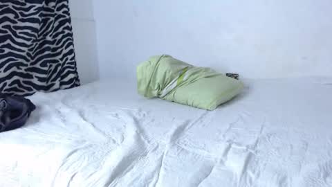 neccesitysexxxxx online show from September 11, 2:44 am