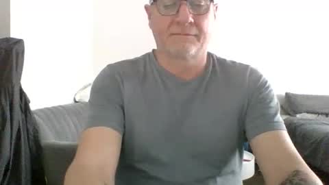 neckdown12 online show from September 26, 9:52 pm