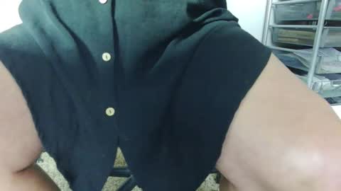 need_some_lovins online show from March 28, 12:49 pm