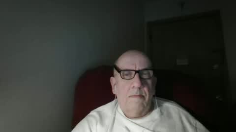 Snapshot of needlesslove chatting on March 18, 1:53 am Tom online show from March 18, 1:53 am