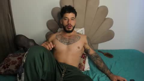 Nei turn green online show from October 27, 8:24 pm