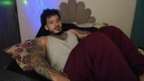 Nei turn green online show from April 15, 4:41 am