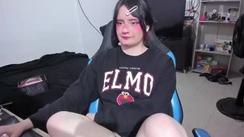 Geek Nicole    im Neeko UwU online show from February 24, 1:42 pm