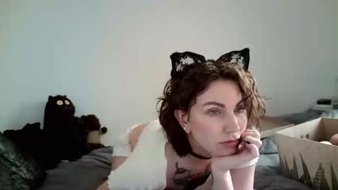 nefertiti_queen online show from November 15, 8:38 pm