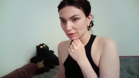 nefertiti_queen online show from March 21, 9:18 pm