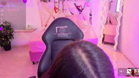 Snapshot of neftis_tay chatting on February 5, 7:18 pm NEFTIS online show from February 5, 7:18 pm