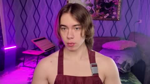 Snapshot of neganxxl chatting on November 10, 5:06 am Negan online show from November 10, 5:06 am