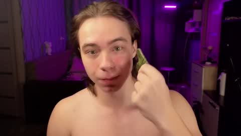 Snapshot of neganxxl chatting on November 22, 4:00 am Negan online show from November 22, 4:00 am