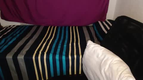 Snapshot of negrita_25 chatting on October 8, 11:02 pm Zoe online show from October 8, 11:02 pm