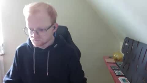 Neinfuss online show from October 4, 11:30 am