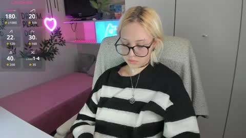 Kate online show from May 16, 9:13 pm