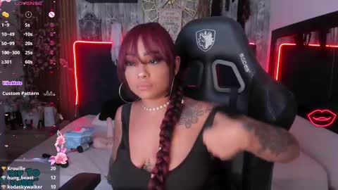 Miah online show from February 11, 7:16 pm