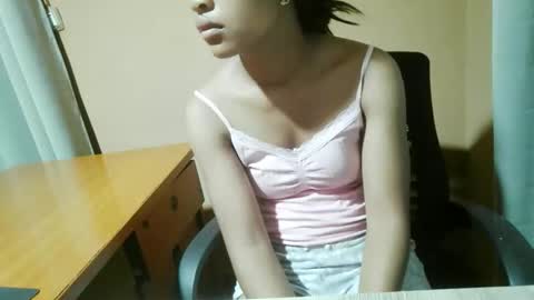 nelia_84 online show from May 5, 11:57 pm