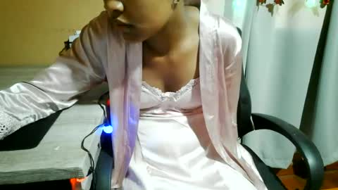 nelia_84 online show from June 16, 1:25 pm