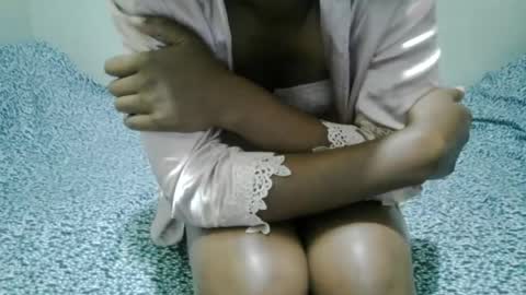 nelia_84 online show from July 10, 7:12 am