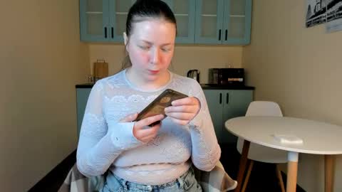Nellie online show from May 8, 1:38 pm