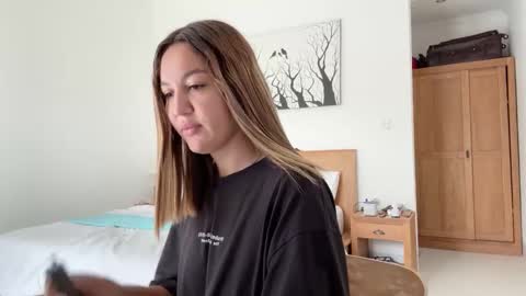 Nelly online show from November 21, 3:38 am