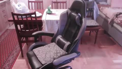 neno89654 online show from March 21, 8:30 am