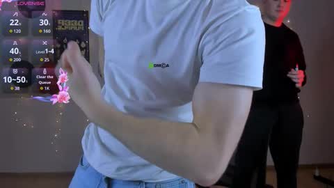 Snapshot of neo_raze_ chatting on February 19, 8:16 pm neo_raze_ online show from February 19, 8:16 pm