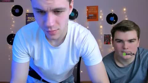 Snapshot of neo_raze_ chatting on February 28, 7:48 pm neo_raze_ online show from February 28, 7:48 pm