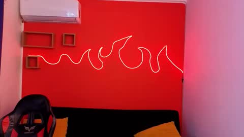 just Daniel  online show from March 25, 7:09 pm