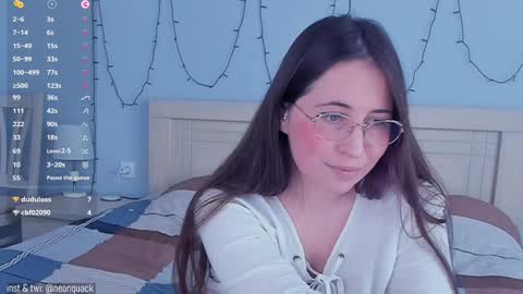 Snapshot of neonquack chatting on January 14, 12:45 pm Riley online show from January 14, 12:45 pm