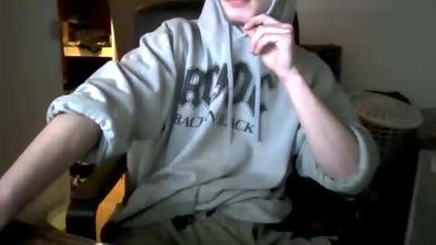 Snapshot of nephew_p chatting on January 18, 10:13 pm nephew_p online show from January 18, 10:13 pm