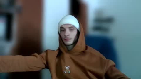 Snapshot of nephew_p chatting on February 22, 9:46 pm nephew_p online show from February 22, 9:46 pm