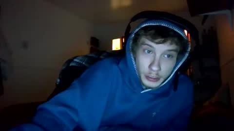 Snapshot of nephew_p chatting on March 24, 12:59 am nephew_p online show from March 24, 12:59 am