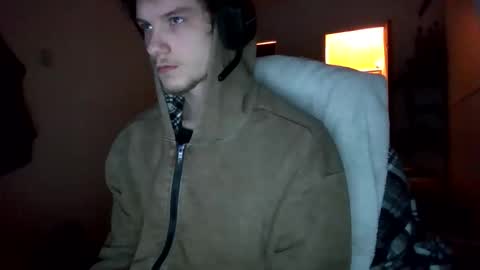 Snapshot of nephew_p chatting on March 28, 1:27 am nephew_p online show from March 28, 1:27 am