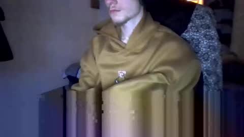 Snapshot of nephew_p chatting on March 29, 11:27 pm nephew_p online show from March 29, 11:27 pm