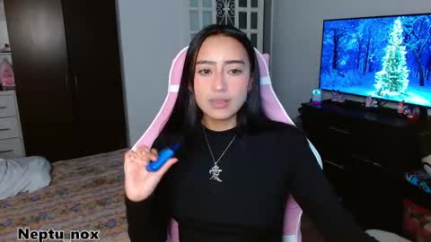 Neptu noxx online show from December 21, 8:16 pm