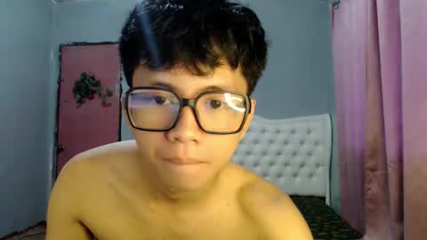 Snapshot of nerdy_nate chatting on May 19, 10:05 pm Ethan online show from May 19, 10:05 pm