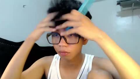 Snapshot of nerdy_nate chatting on May 24, 10:59 pm Ethan online show from May 24, 10:59 pm