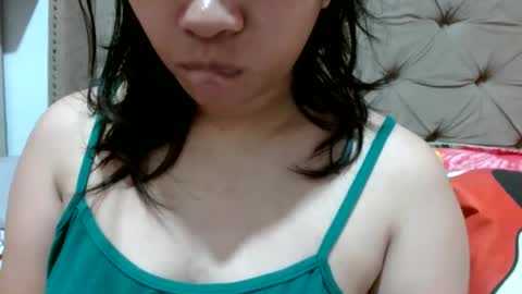 Snapshot of nerdypinaypie chatting on June 18, 12:20 pm nerdypinaypie online show from June 18, 12:20 pm
