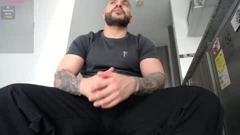 neron XXL online show from February 25, 5:00 pm