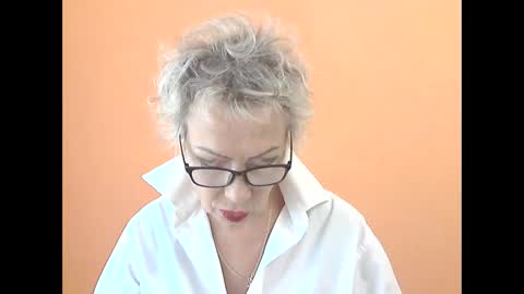 NessyJenixs online show from September 10, 7:08 am