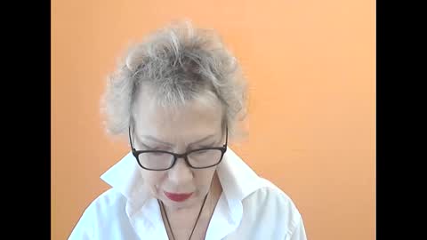 NessyJenixs online show from October 11, 8:13 am