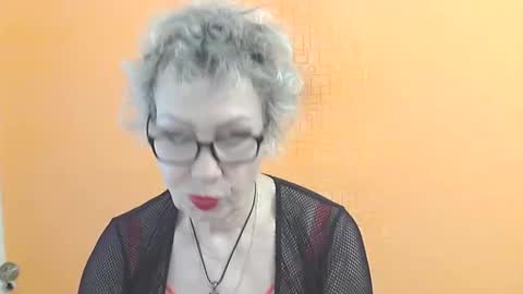 Snapshot of nessyjenixs chatting on March 31, 7:42 am NessyJenixs online show from March 31, 7:42 am