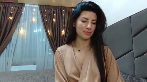 Nessy online show from December 4, 4:05 pm