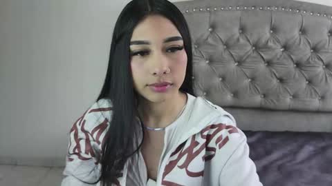 nesuko_kamado online show from October 19, 1:56 pm