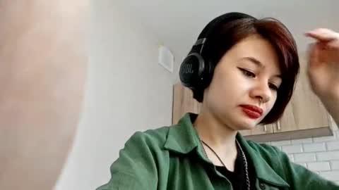 Sophia online show from September 14, 1:10 pm